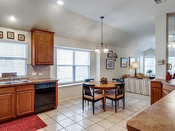 4th image of 2721 Eganridge Ln