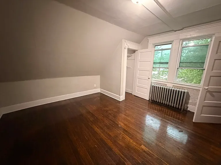 18 Dayton St #3A — Photo 2