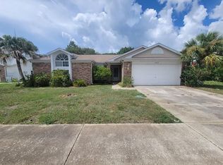 8205 Roxboro Dr, Hudson, FL 34667