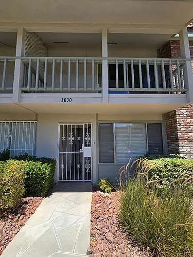 3030 El Camino Ave Photo 1