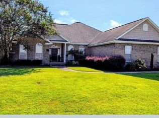 31 Sunnydale Ct, Deatsville, AL 36022
