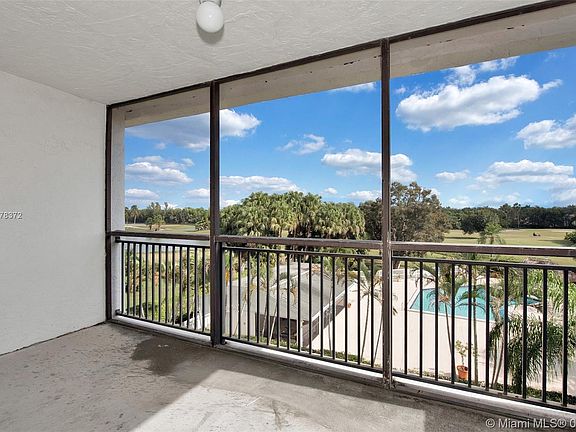 5th image of 16091 Blatt Blvd APT 412
