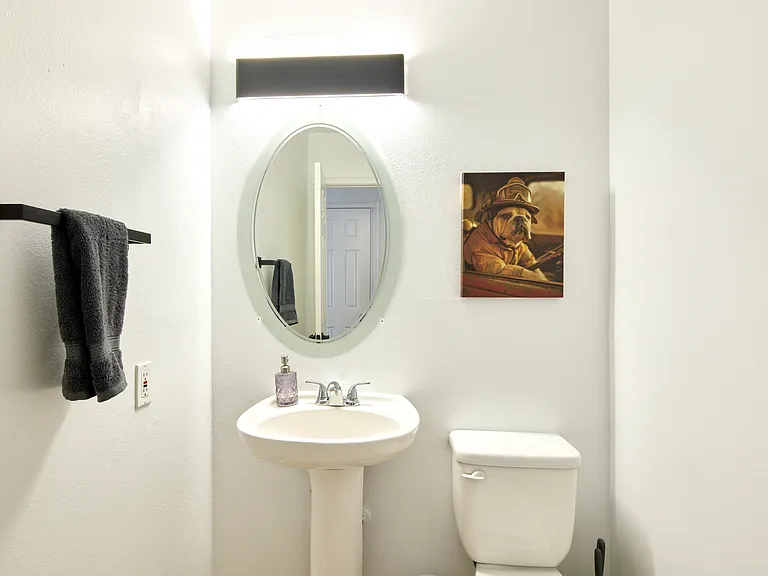 652 Greenbriar Townhouse Way — Photo 24
