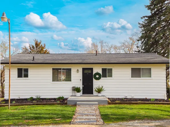 10752 Wesch Rd, Brooklyn, MI 49230