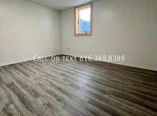 4758 Stauffer Ave SE, Grand Rapids, MI 49508