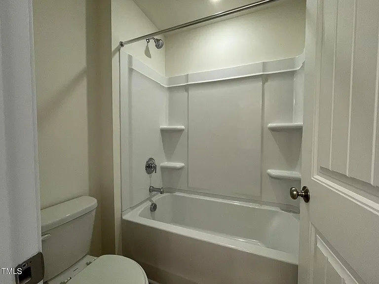 1608 Maelyn Way — Photo 20