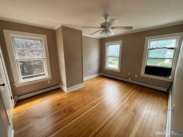 18 Spicer Ave — Photo 19
