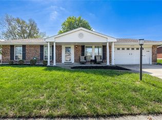 2114 Robinhood Dr, Miamisburg, OH 45342