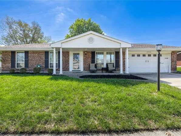 2114 Robinhood Dr, Miamisburg, OH 45342