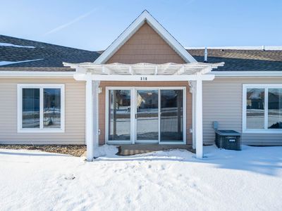 108 16th Ave SW APT 318, Waverly, IA, 50677