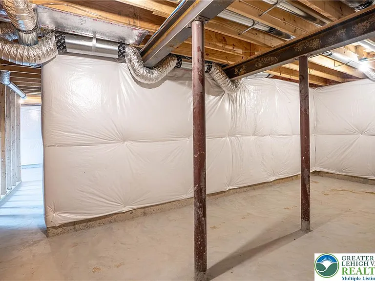 3740 Samantha Ln — Photo 38
