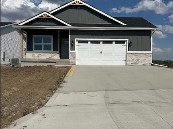 1695 20th Ave SE, Altoona, IA 50009