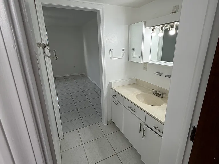 810 Oakgrove Dr #281 — Photo 14