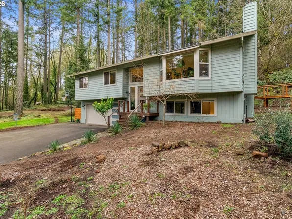 30475 SW Riverwood Dr, West Linn, OR 97068