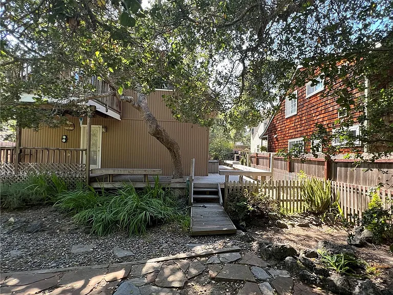 1530 Emerson Rd — Photo 50