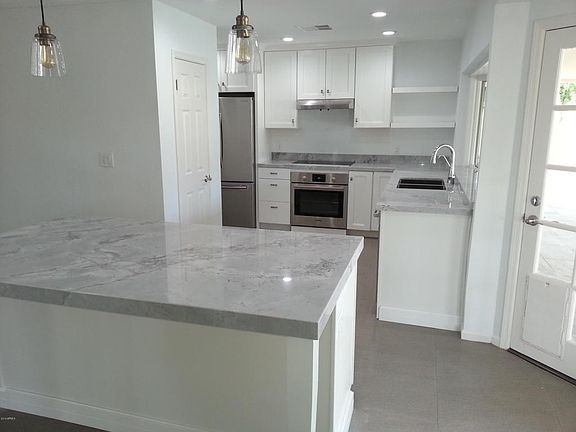 4th image of 8180 E Del Plomo Dr