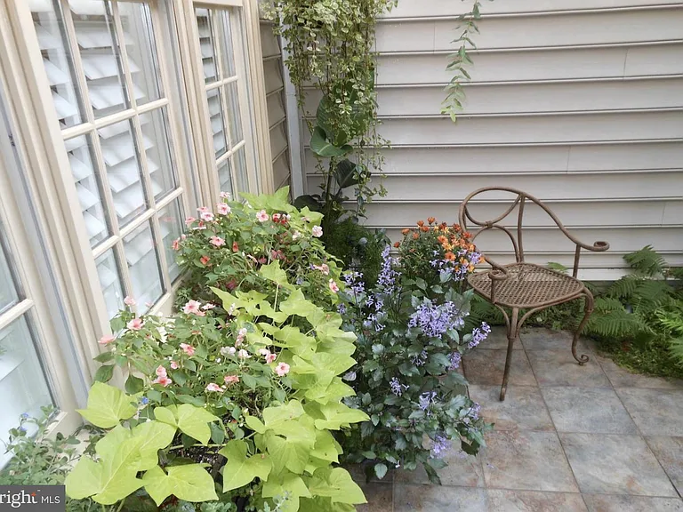104 Oak Knoll Ter — Photo 21