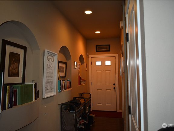 4th image of 18813 23rd Avenue Ct E