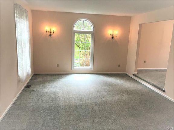 3rd image of 4518 Kimberly Ct