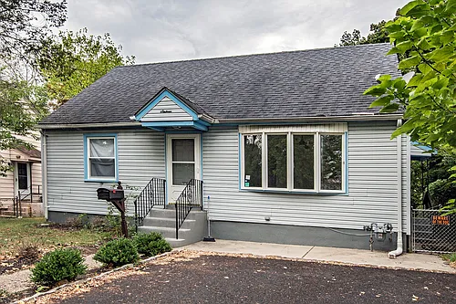 16 W Linden Ave Photo 1