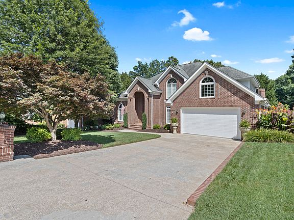 4th image of 3108 Olde Towne Ln