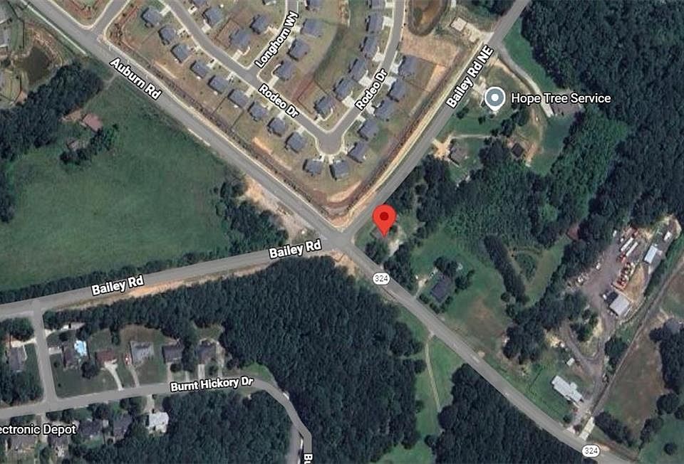 1st image of 90 Auburn Rd