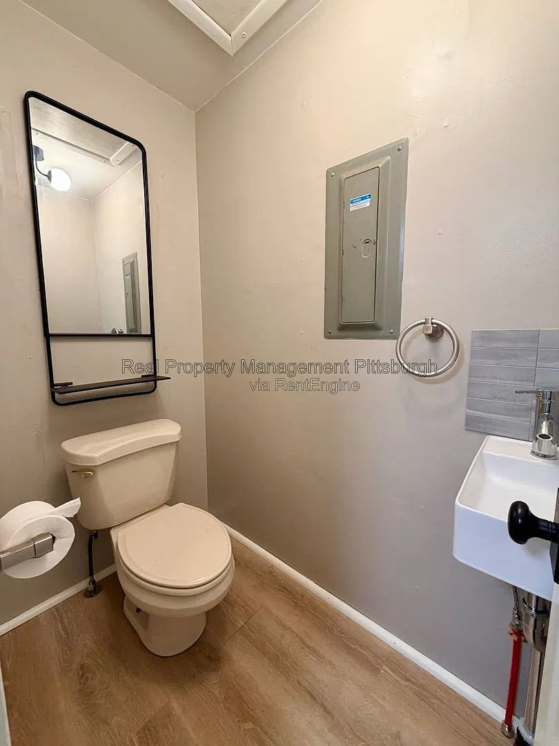 2 bed, 1.5 bath, 1100 sqft, $1,495 — Photo 4