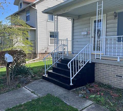 2nd image of 158 N Locust St