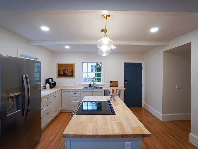 9 Adams St #2 — Photo 3