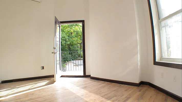 Rented by Keller Williams NYC | media 12