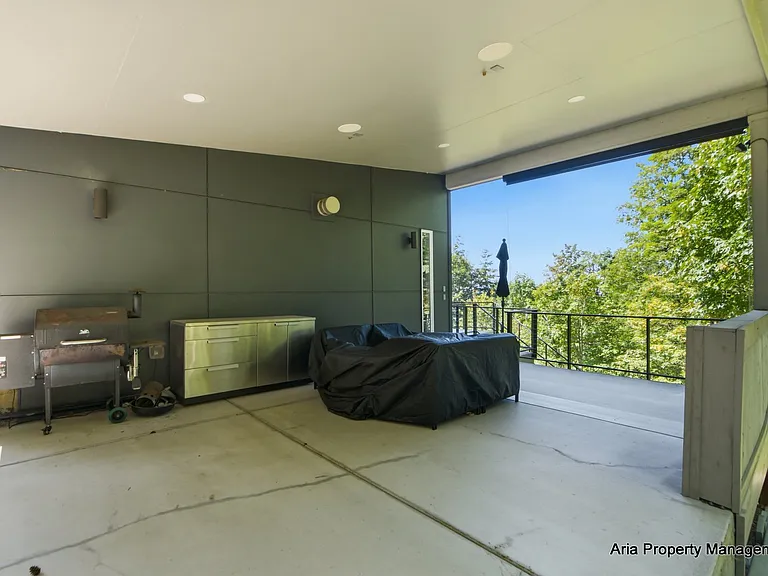 2709 NW Bullfinch Pl — Photo 17