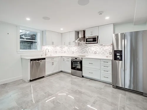 390 Medford St #1 Photo 1