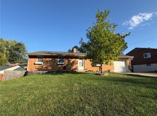 614 Maple Hill Dr, Dayton, OH 45449