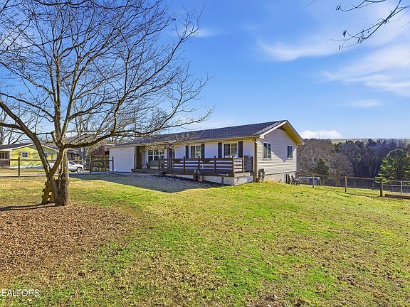 2nd image of 7212 Thorn Grove Pike