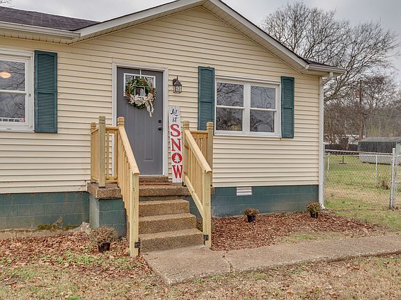 2nd image of 117 Elaine Dr