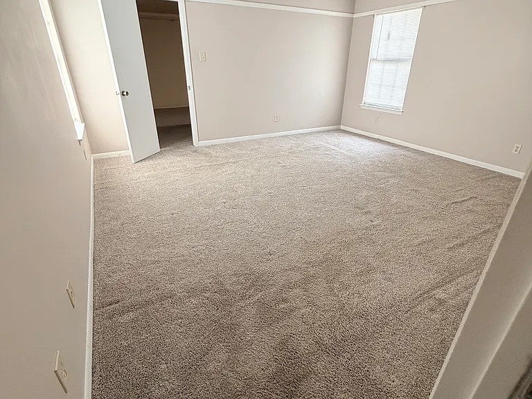 2251 Woodlea Ct S — Photo 10