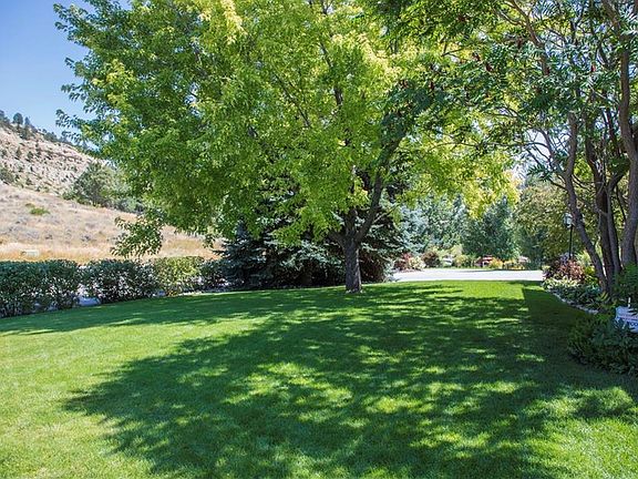 4th image of 3720 Ben Hogan Ln
