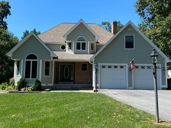 109 Beeney Road, New Hartford, CT 06057