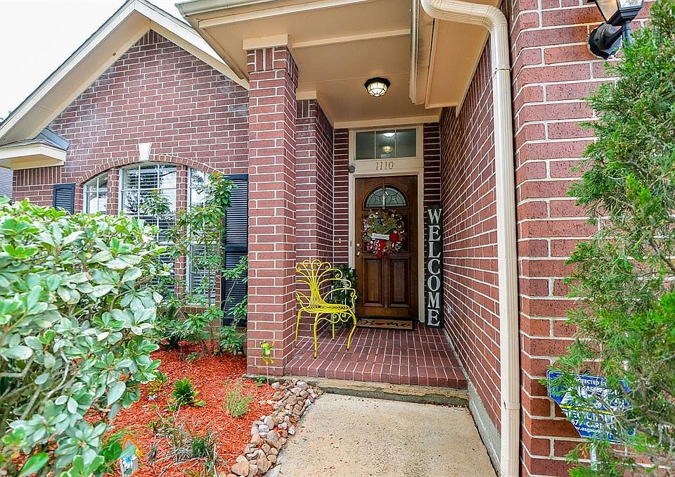 1st image of 1110 Merribrook Ln