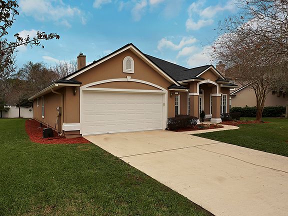 2nd image of 628 Grand Parke Dr