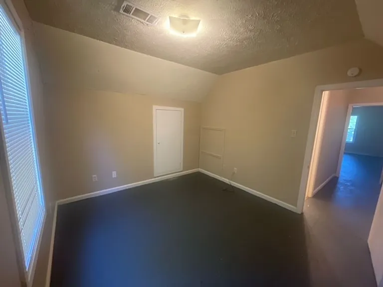 124 Money St — Photo 5