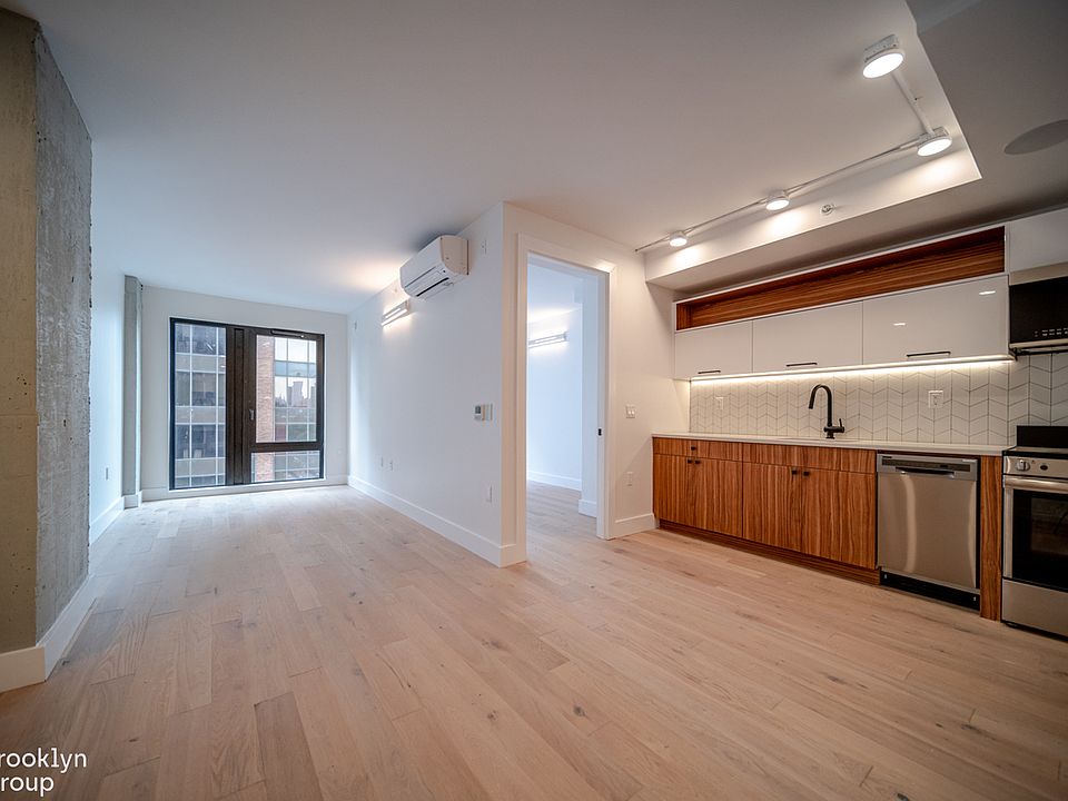 1st image of 62 W 125th St #1008