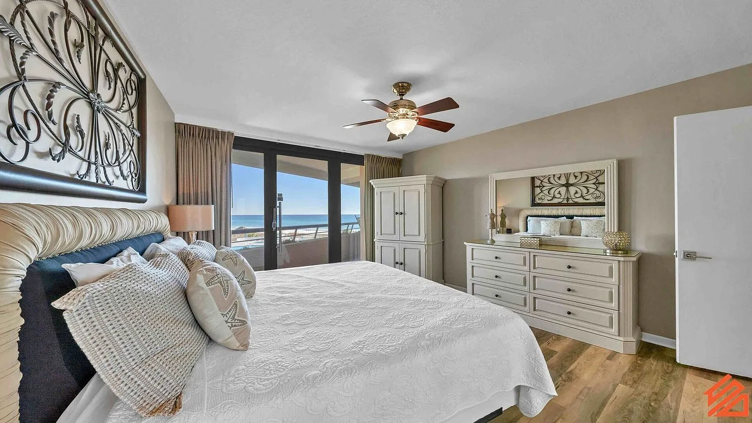 1 bed, 1.0 bath, 13088 sqft, $4,245 — Photo 4