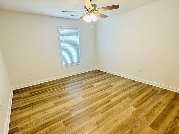5th image of 300 Henry St