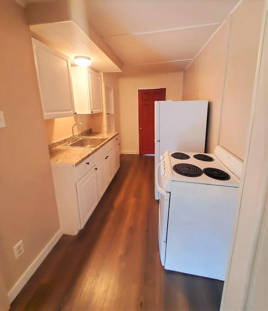 Studio Apartment on Gadsden St — Photo 2