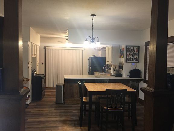 4th image of 49 Caine St