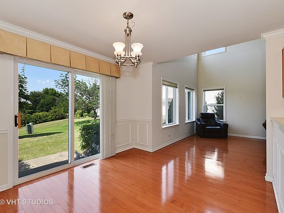 5th image of 2111 Orchard Ln