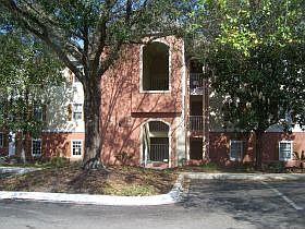 1st image of 3104 Clubside Dr