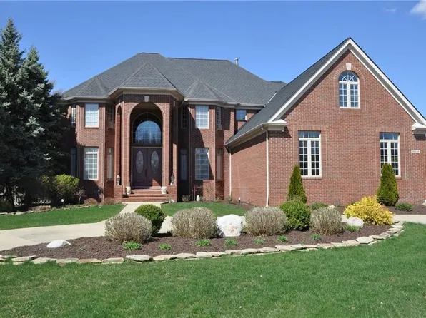 26024 Stone Ct, Westlake, OH 44145
