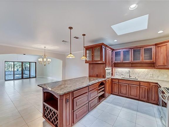 3rd image of 2100 Portwood Way